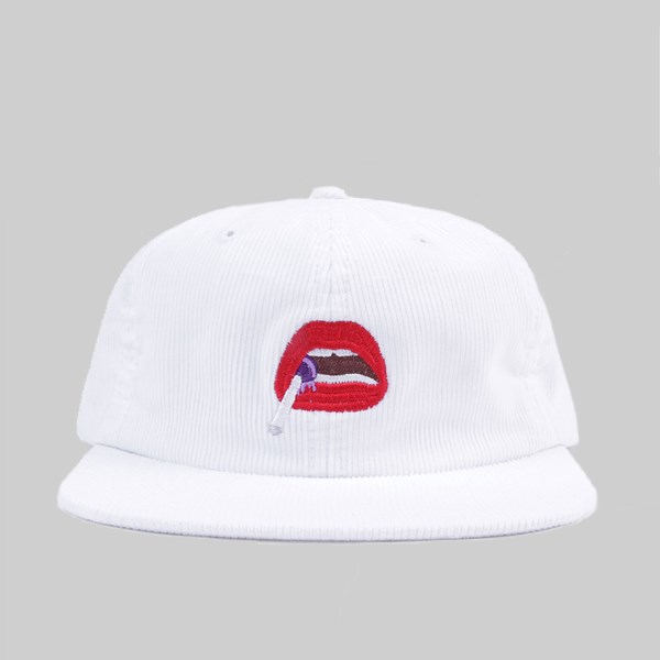 POST DETAILS KITSCH EMB MOUTH CORD CAP WHITE  